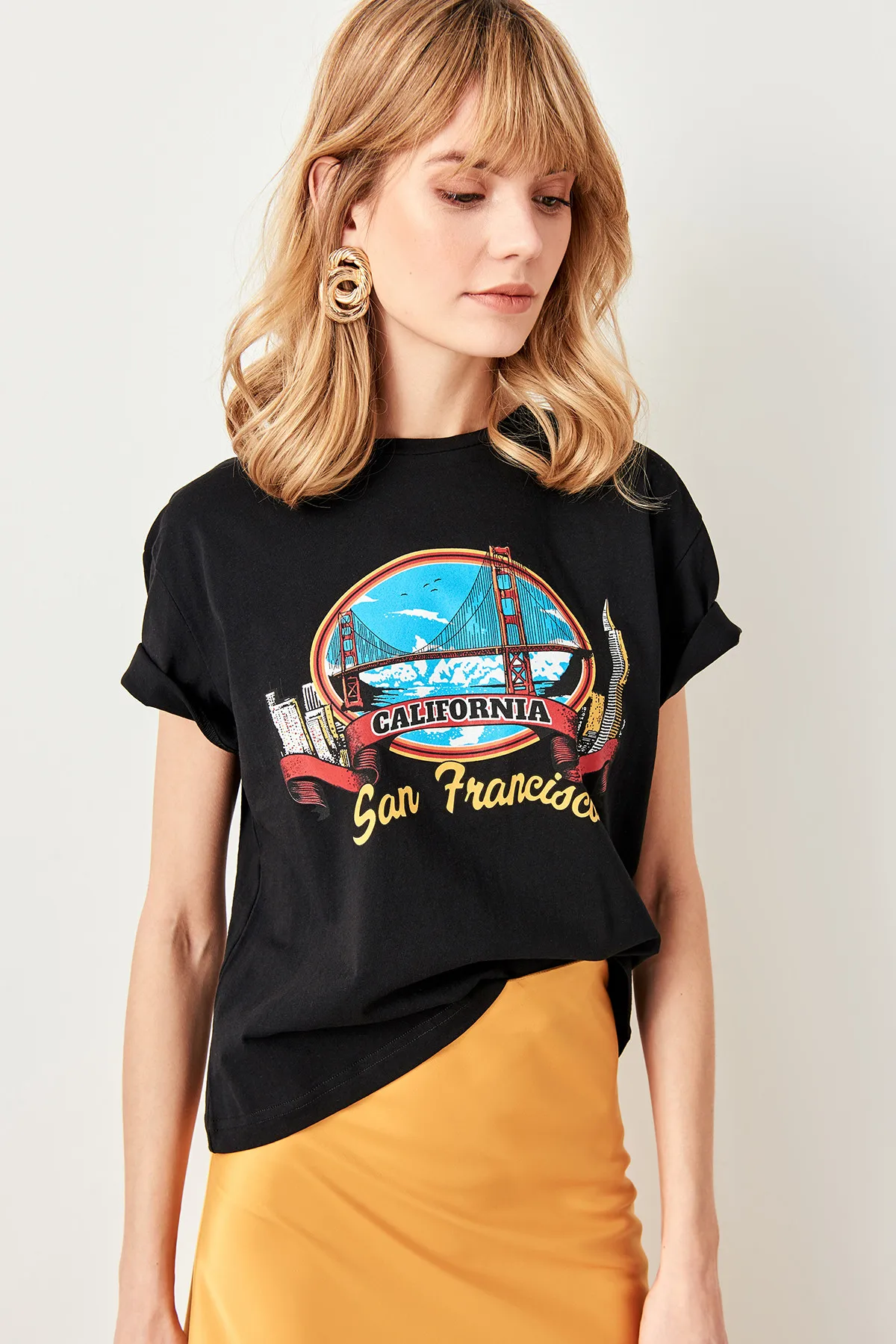 Trendyol Black San Francisco Natisnjeni Fant Pletene T-shirt TWOSS19GS0052