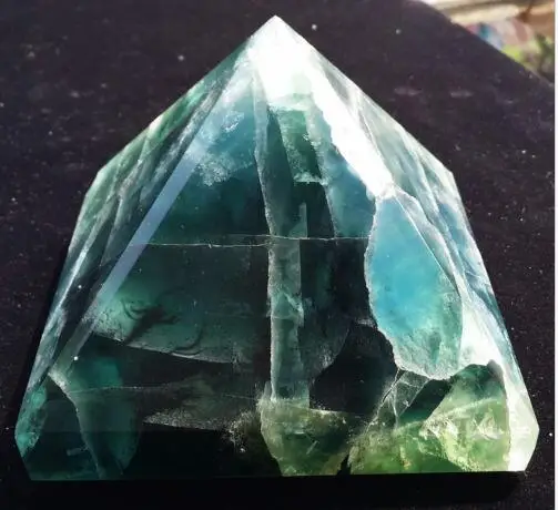 Novi modeli naravno zeleno fluorite quartz crystal piramida točke zdravljenja kot darilo