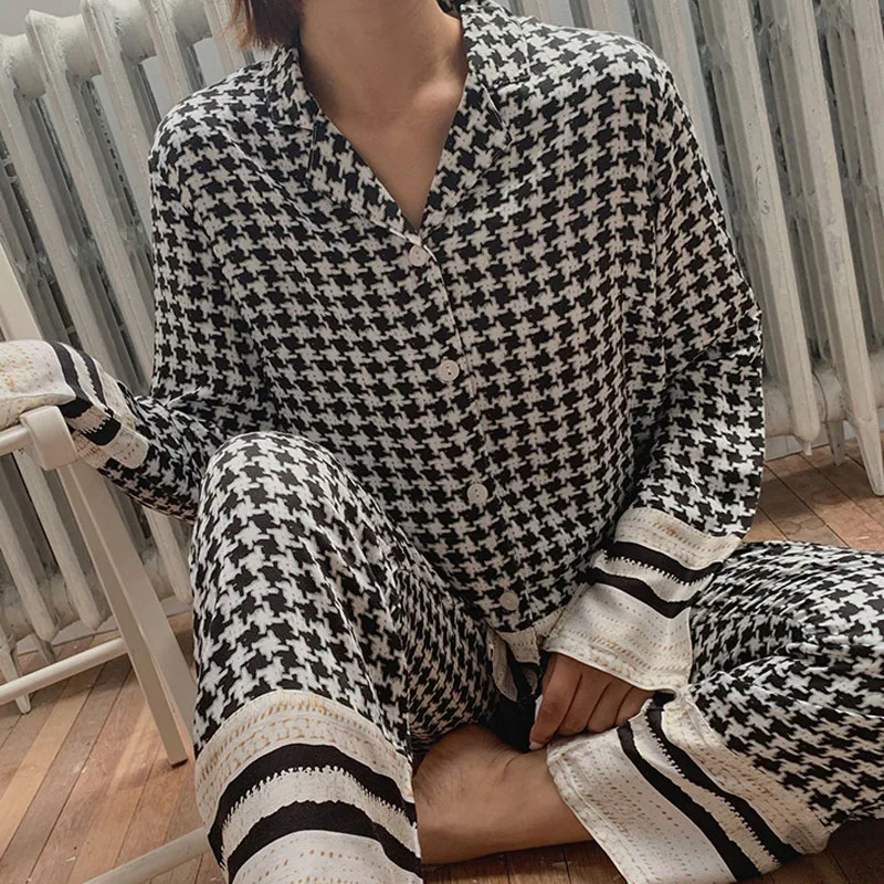 2020 Jesenska Moda za Ženske Sleepwear Pyjama Nastavite Mehko Udobno Viskoze Dolgo sleeved bo Ustrezala Neto Rdeče Houndstooth Tiskanja Domačo Rabo