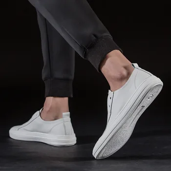 Casual Moški Čevlji 2020 Modi Nove Pravega Usnja Čevelj Moških Zdrsne na Belem Vožnje Stanovanj Dihanje Udobno Loafers