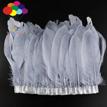 1 paket naravnih 15-20 CM gosjim perjem obarvana svetlo sivi, da bi krpo robovi DIY dekorativni dodatki za oblačila craft perje