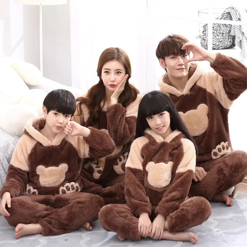 Družina se Ujemanje Božičnih Pižamo Totoro Papa Mama Nosi Nositi Kostum Fantje Panda Baby Pižamo Določa Mamica in Mini Otroška Oblačila