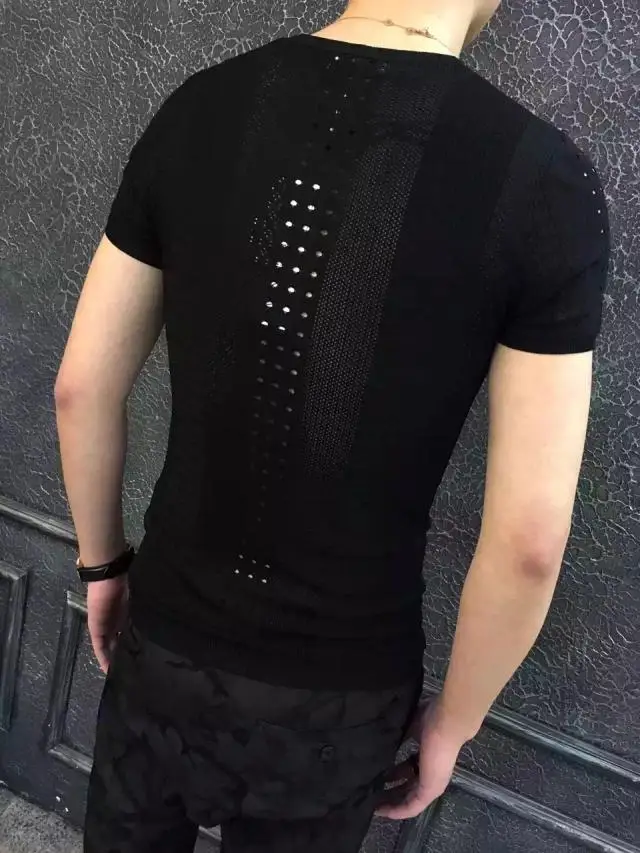 2018 poletje nove moške kratke oplaščeni t-shirt korejski Slim ovratnik ledu svile votlih t-shirt mladih osebnosti trend Mensao T-shirt