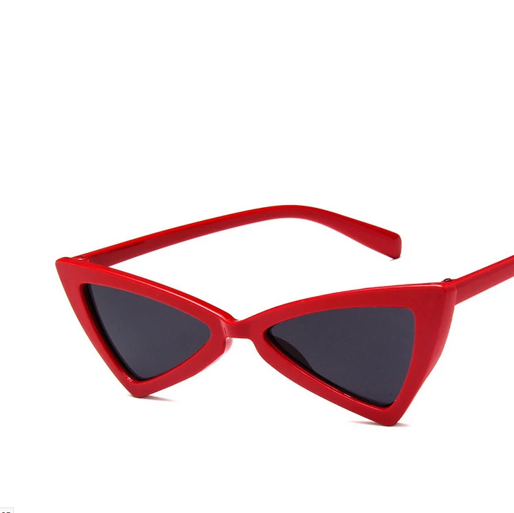 Moda Trikotnik sončna Očala Seksi Ženske blagovne Znamke Oblikovalec Vintage sončna očala Lady Trendy Mačka oči Sunglass UV400 Retro Edinstveno Oculos